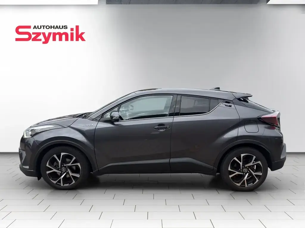Main__Slider__Photo:Toyota C-HR 1.8 Hybrid Lounge 11/2020-1