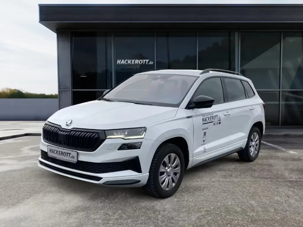Main__Slider__Photo:Skoda Karoq Sportline 1.5 TSI DSG Navi AHK PDC v+h LED 08/2024-0