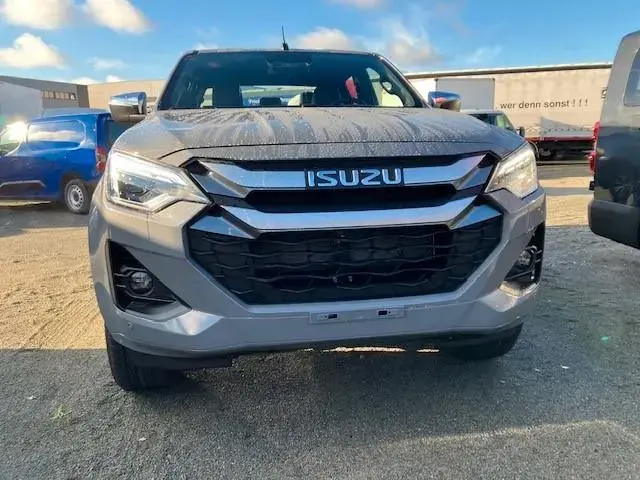 Main__Slider__Photo:Isuzu D-Max MY25 Double Cab LSE AT 02/2025-1