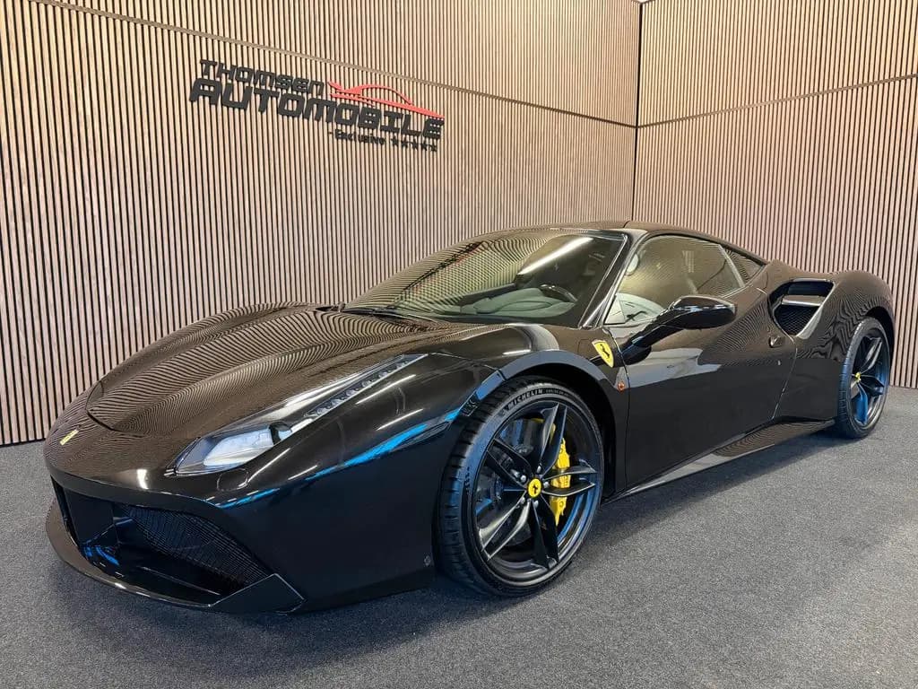 Main__Slider__Photo:Ferrari 488 GTB Carbon Sitze Golddrake, Garantie bis 03/2028 03/2019-0