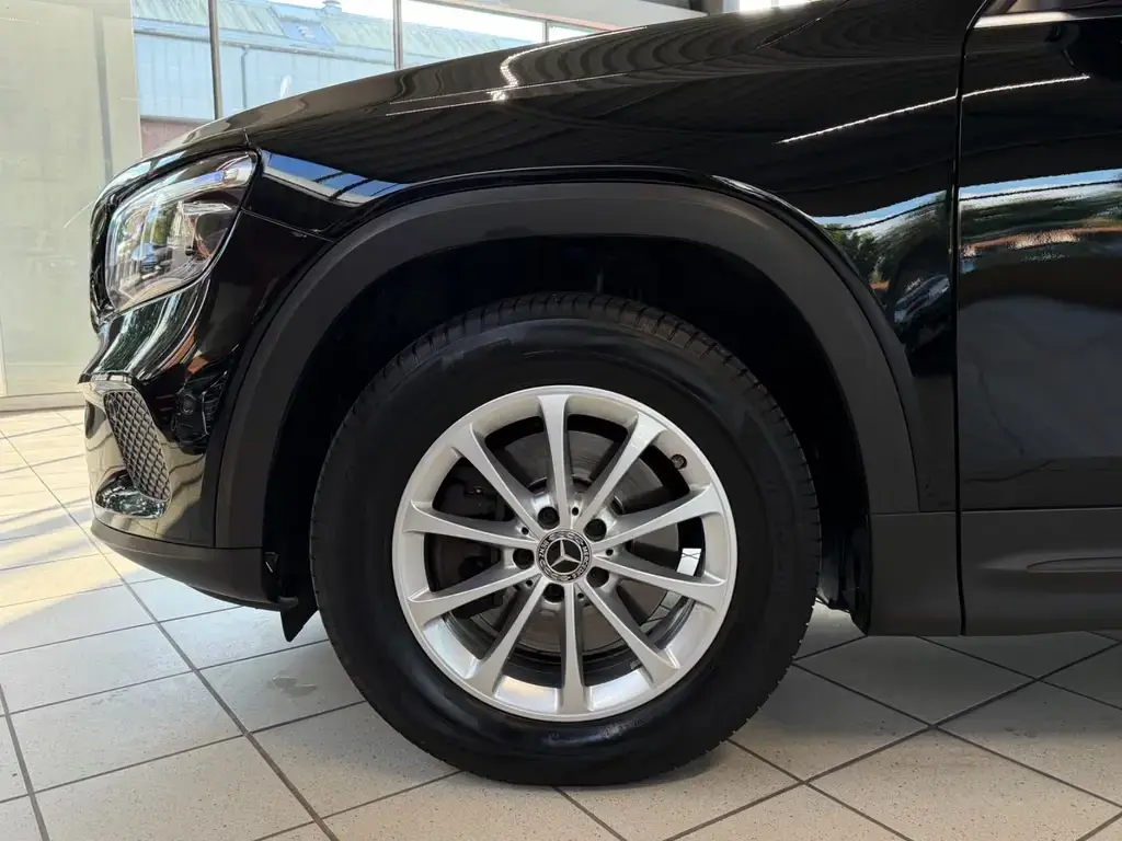 Main__Slider__Photo:Mercedes-Benz GLB 200 d 8G-DCT/360/AHK/Distronic/Totwinkel 01/2022-1