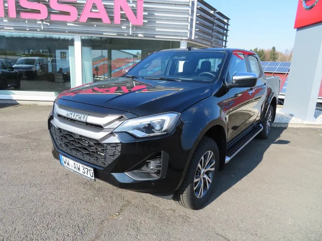 Main__Slider__Photo:Isuzu D-Max DoKa Face-Lift,AHK geflanscht,Lader.-Wanne 10/2025-0