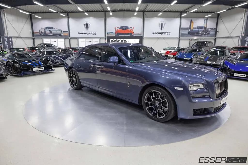 Main__Slider__Photo:Rolls-Royce Ghost Black Badge | Bespoke | Theatre config. 09/2018-0