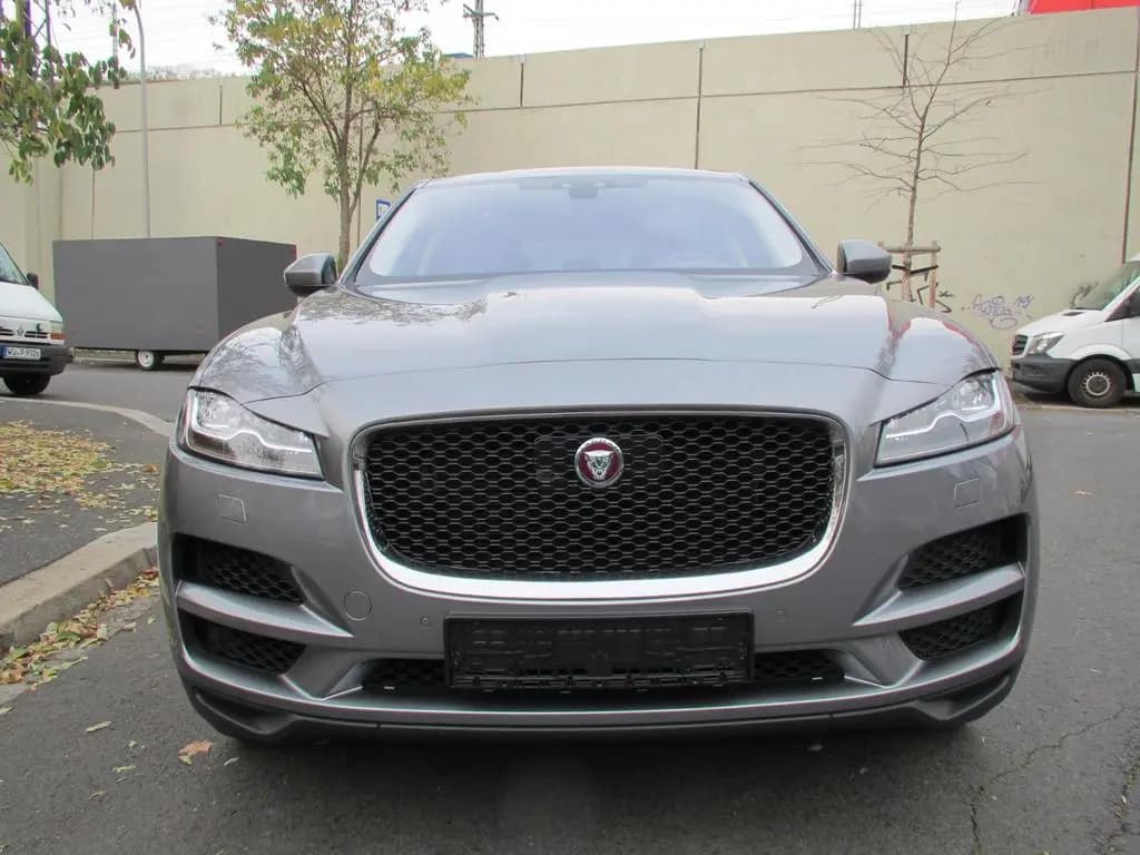 Main__Slider__Photo:Jaguar F-Pace Portfolio AWD LED Panorama Leder Navi 02/2021-0