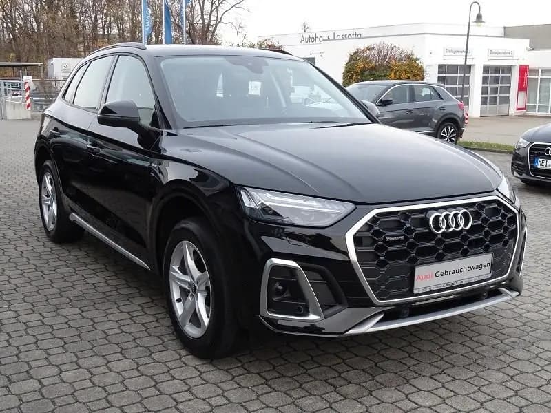 Main__Slider__Photo:Audi Q5 40 TDI S Line quattro - Matrix / AHZV 09/2021-0