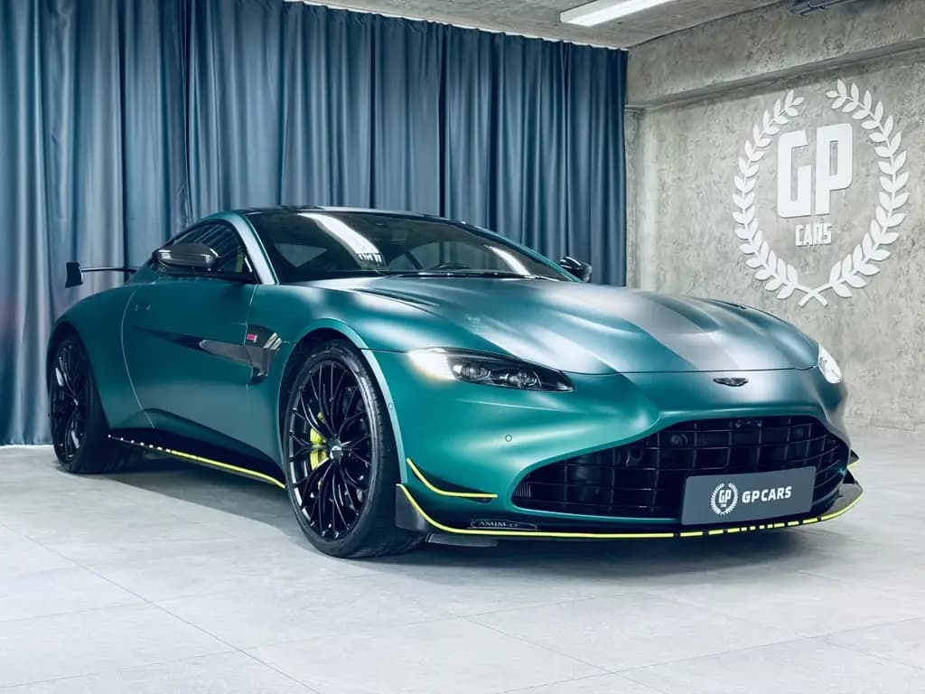 Main__Slider__Photo:Aston Martin V8 Vantage F1 Satin Racing Green SIGNED 07/2022-0