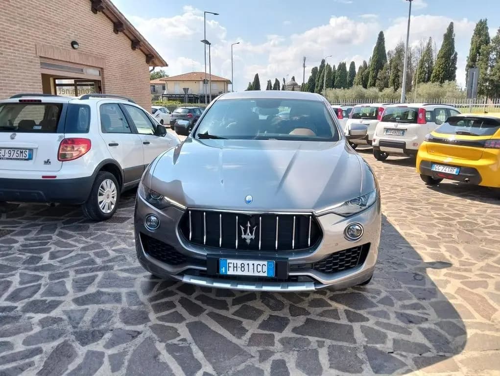 Main__Slider__Photo:Maserati Levante V6 Diesel AWD 04/2017-0