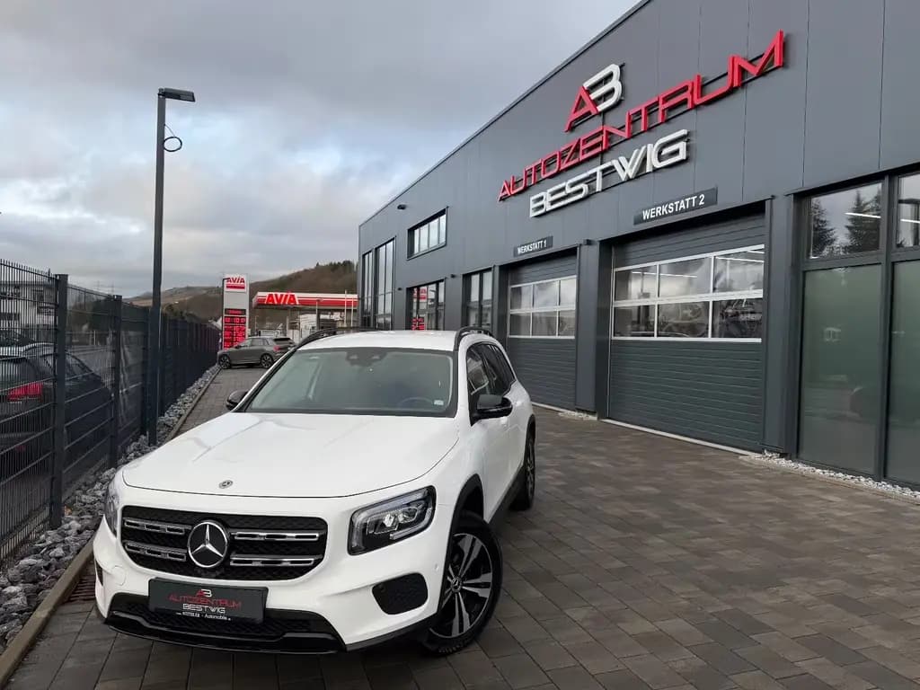Main__Slider__Photo:Mercedes-Benz GLB 250 4-Matic*KAMERA*SHZG*ASISST*MBUX*PDC 02/2020-0