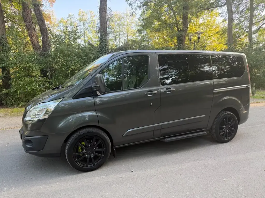 Main__Slider__Photo:Ford Transit Custom Tourneo Custom Titanium Top Ausstattung 9-Sitzer 12/2015-1