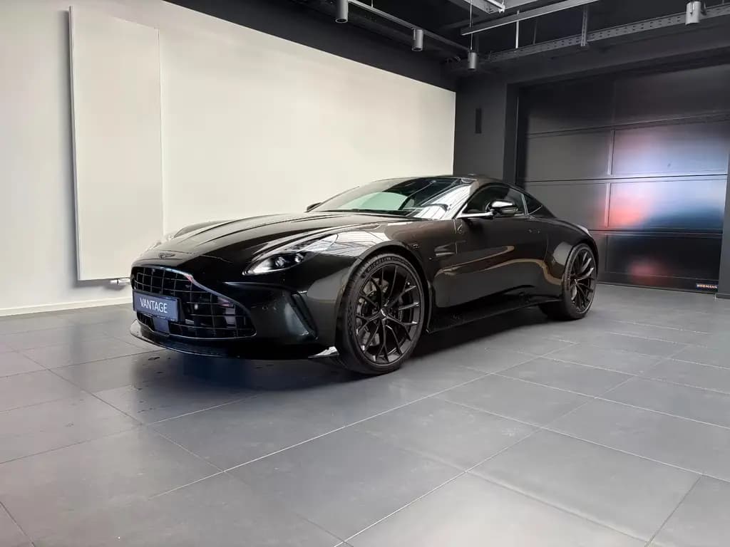 Main__Slider__Photo:Aston Martin V8 Vantage Vantage Coupé - Minotaur Green - Inspire Sport null-0