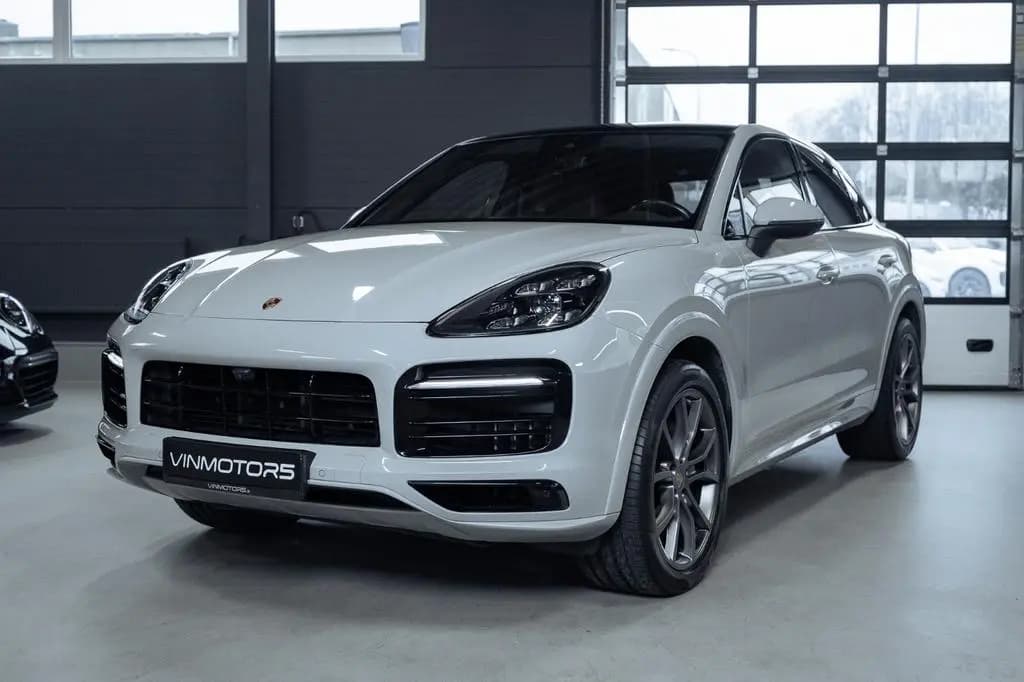 Main__Slider__Photo:Porsche Cayenne Coupe/Pano/Bose/Pneumo/Solf-Close 11/2019-0