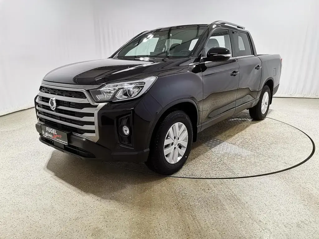 Main__Slider__Photo:Ssangyong Musso Grand 2.2 D 4WD Navi|RFK|PDC 10/2025-1