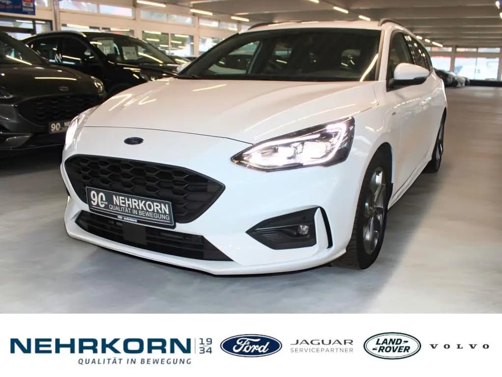 Main__Slider__Photo:Ford Focus ST-Line X Turnier AHK LED NAVI CAM WinterP 11/2021-0