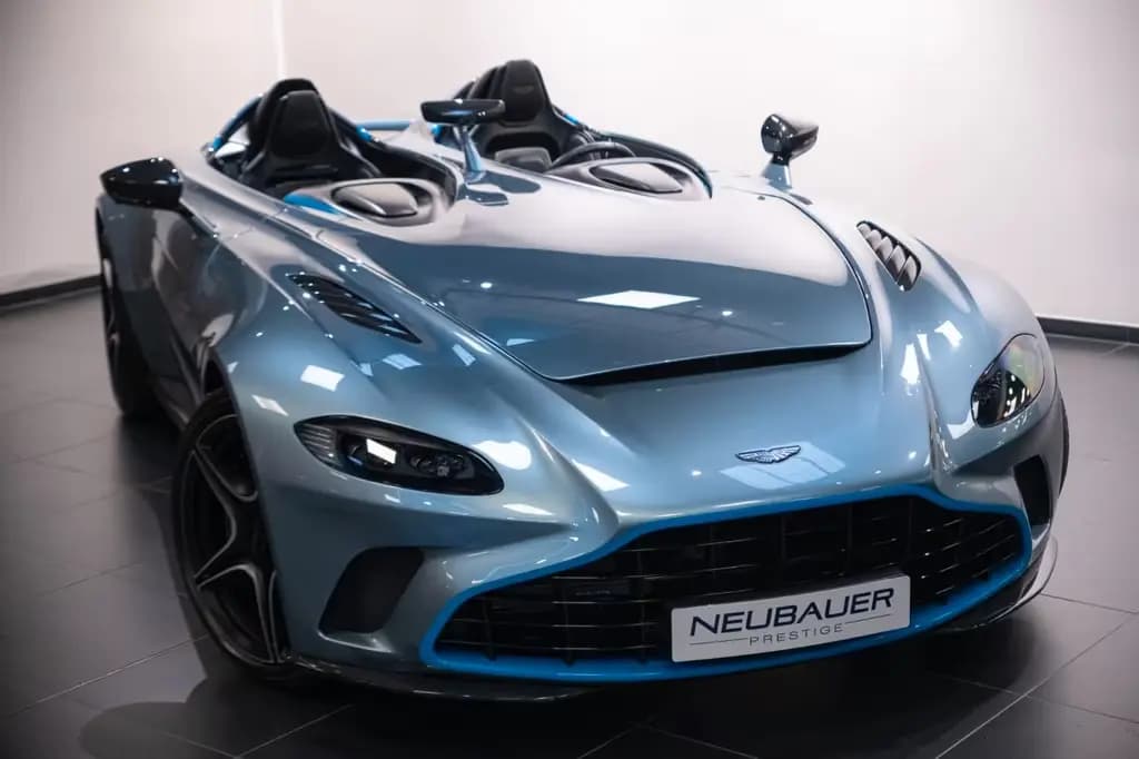 Main__Slider__Photo:Aston Martin V12 Vantage V12 Speedster - Top Gun Maverick 11/2022-0