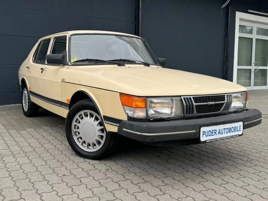 Main__Slider__Photo:Saab 900 2.0 101PS H-Kennzeichen 2.Besitz 03/1983-0
