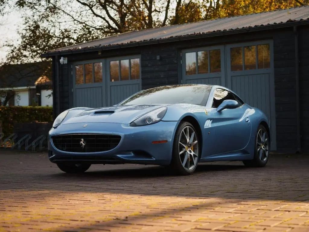 Main__Slider__Photo:Ferrari California V8 Blue Metallic Super Angebot! 01/2010-0