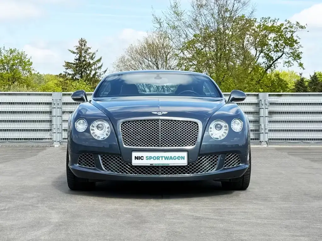 Main__Slider__Photo:Bentley Continental GT 6.0 W12 4WD Mulliner LM 21" Speed 10/2011-1