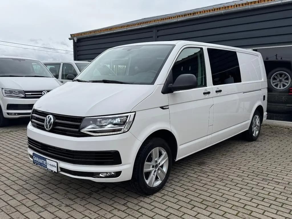 Main__Slider__Photo:Volkswagen Transporter 11/2015-0