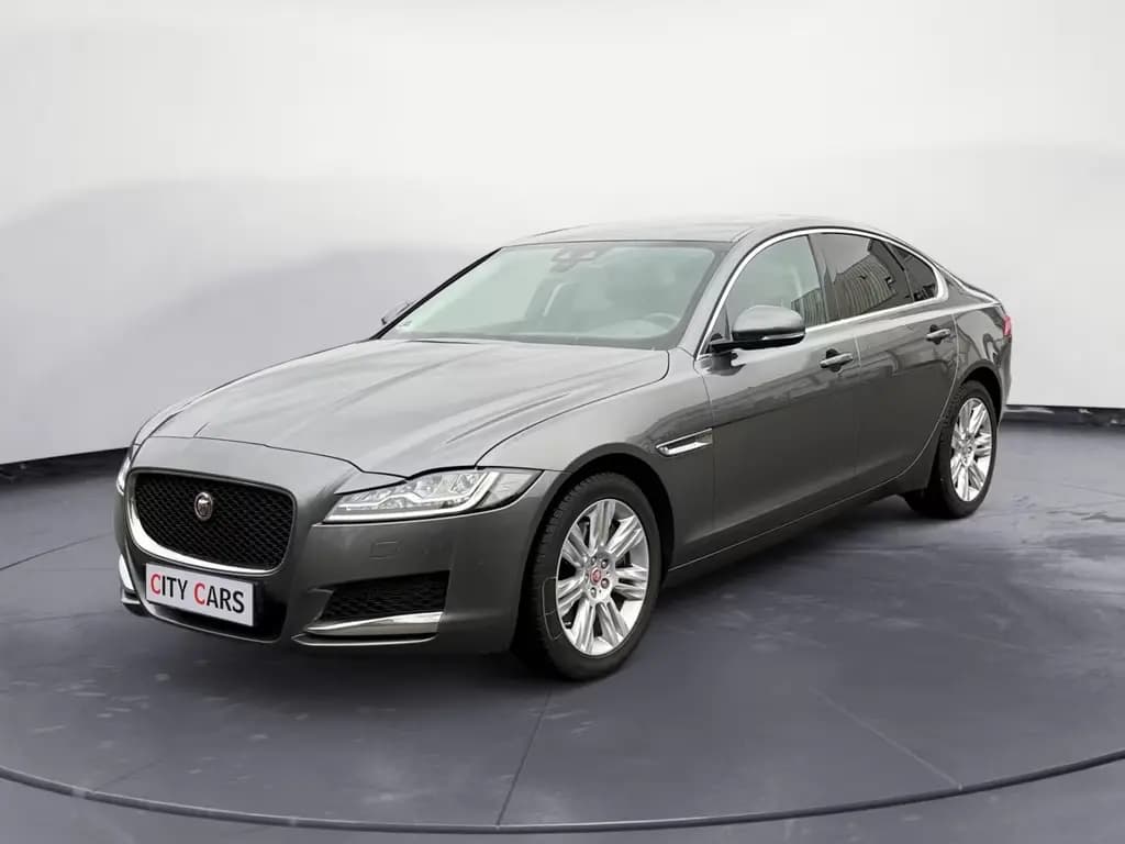 Main__Slider__Photo:Jaguar XF Portfolio 3.0 V6 AWD Navi Kamera Xenon 07/2016-0