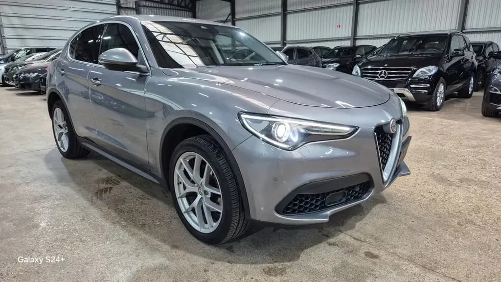 Main__Slider__Photo:Alfa Romeo Stelvio First Edition Q4 04/2017-0