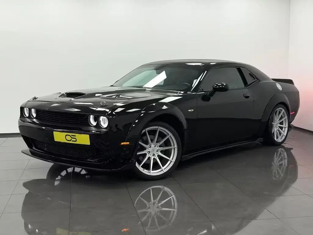 Main__Slider__Photo:Dodge Challenger 5.7 V8 HEMI*AirRide* 21"LaChanti LED 12/2017-1