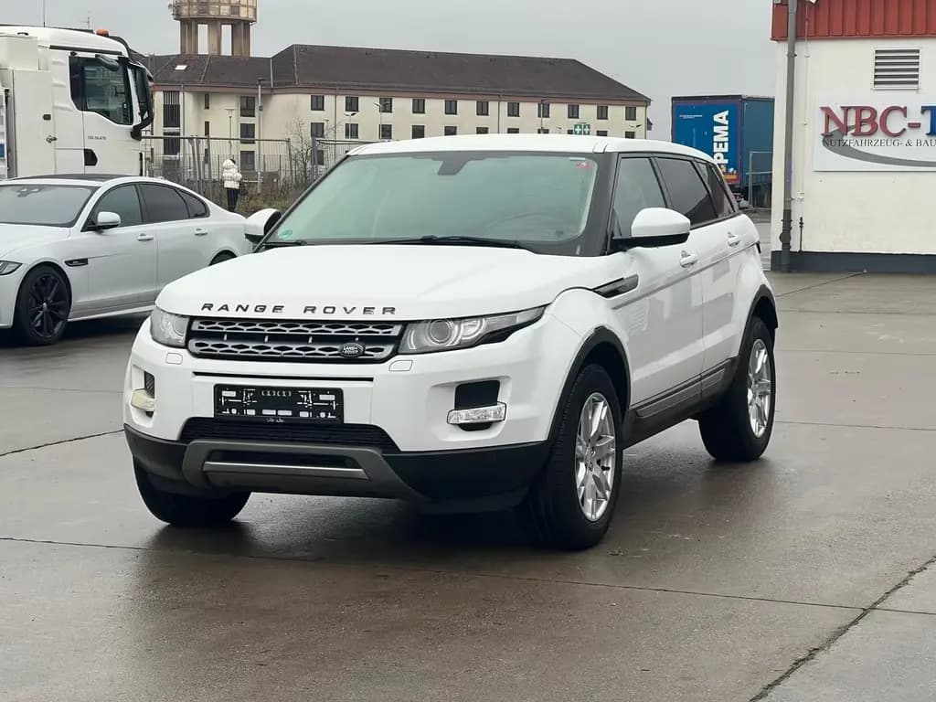 Main__Slider__Photo:Land Rover Range Rover Rover Evoque Pure SCHECKHEFT 02/2014-0