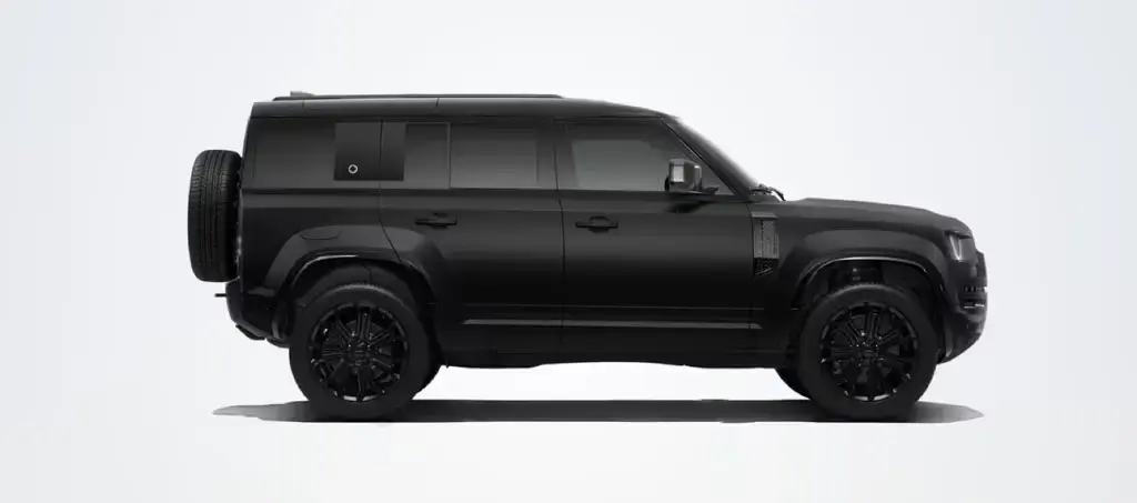 Main__Slider__Photo:Land Rover Defender 110 4.4 Benzin P635 OCTA Black Edition null-1