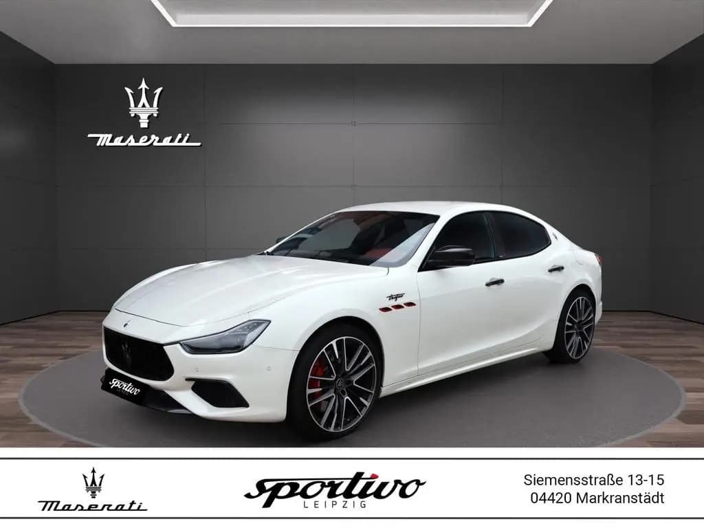 Main__Slider__Photo:Maserati Ghibli Trofeo Fuori Serie 07/2022-0