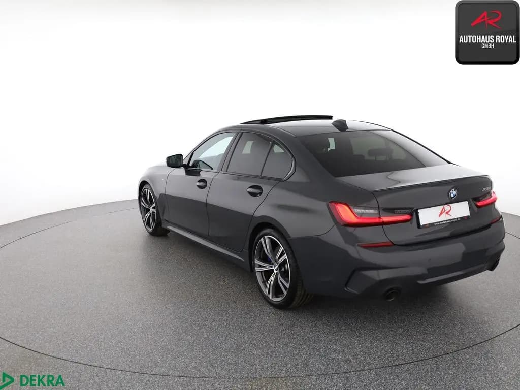 Main__Slider__Photo:BMW 3 Series 330 i M SPORT SHADOW DRAVITGRAU,GLASDACH,19ZOLL 08/2020-0