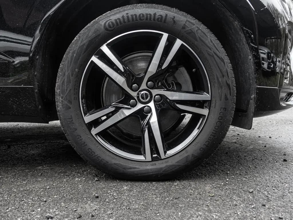 Main__Slider__Photo:Volvo XC60 R Design AWD El. Panodach Navi Leder Digita 05/2022-0