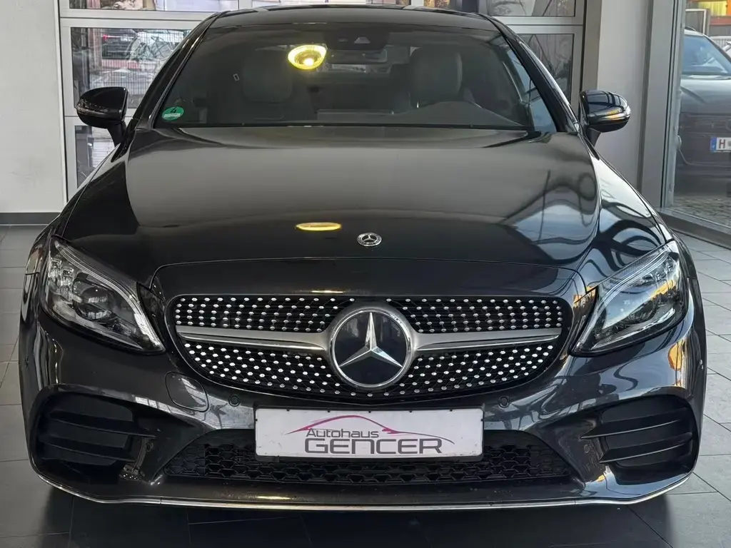Main__Slider__Photo:Mercedes-Benz C-Class 300 Coupe 2.0 CGI "LED/AMG/Pano/ACC/R-Kamera" 02/2019-1
