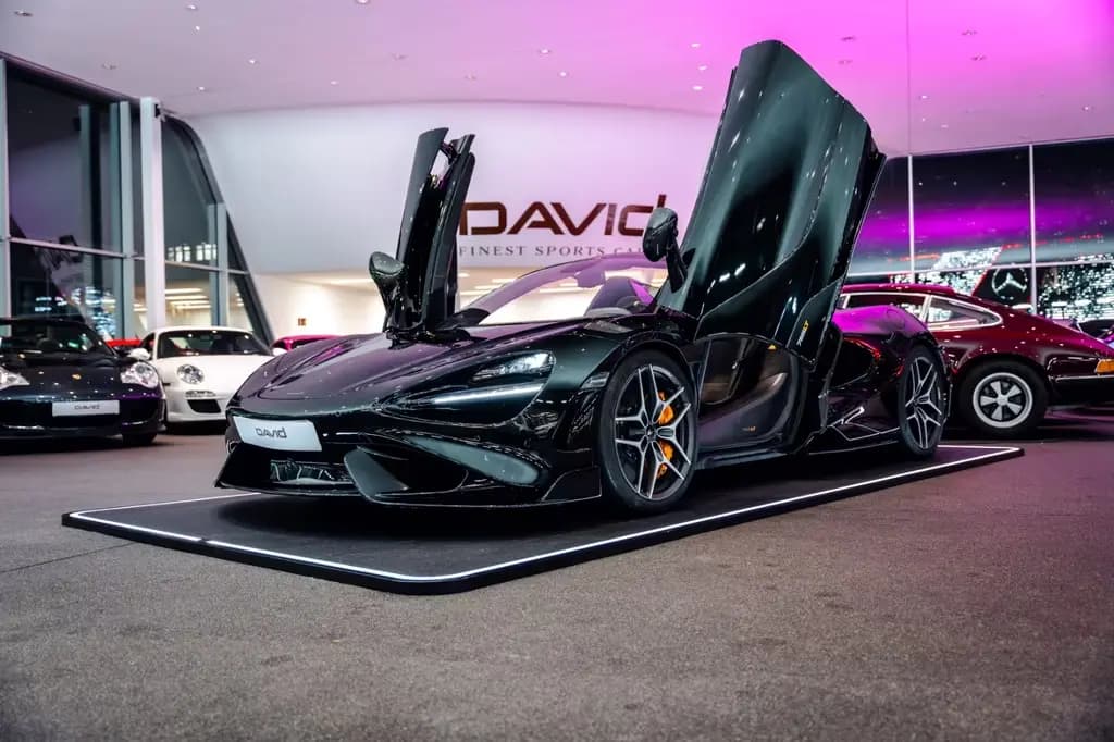 Main__Slider__Photo:McLaren 765 LT Spider *MSO*Carbon*Lift*Park-Assistent* 06/2022-0