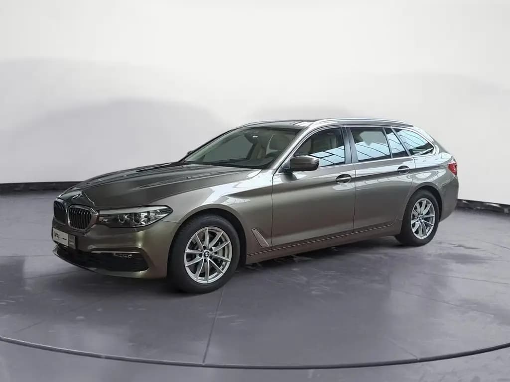 Main__Slider__Photo:BMW 5 Series 530i Touring Aut. *KAMERA*LED*KLIMA 12/2018-0