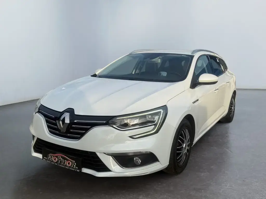 Main__Slider__Photo:Renault Megane IV Grandtour BOSE-Edition 1.2 TEMP+NAVI 07/2018-1