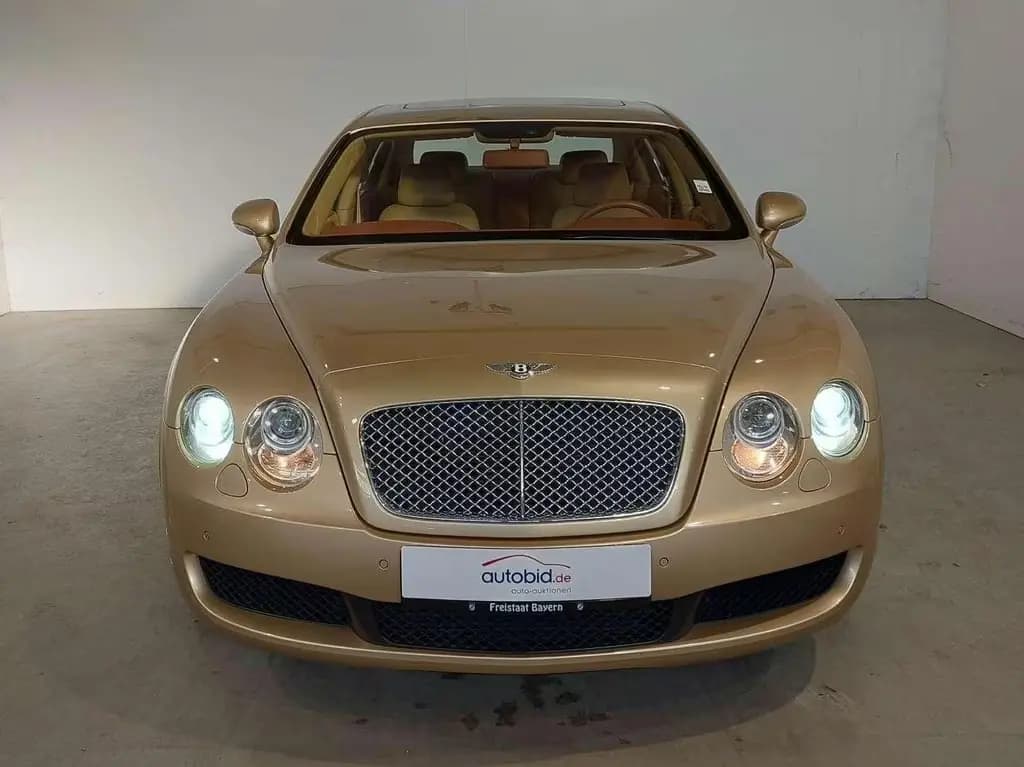 Main__Slider__Photo:Bentley Flying Spur Continental Flying Spur 07/2006-0
