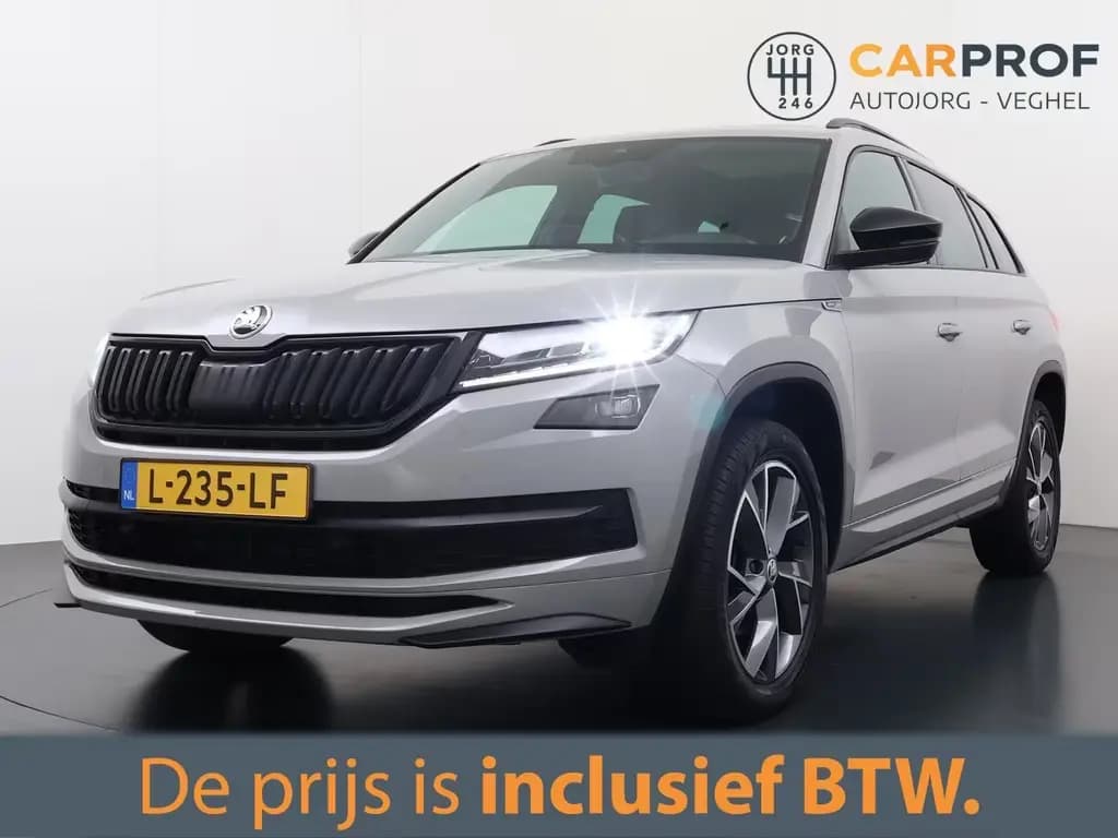 Main__Slider__Photo:Skoda Kodiaq 1.5 TSI Sportline Business Panorama Dak | 06/2021-0