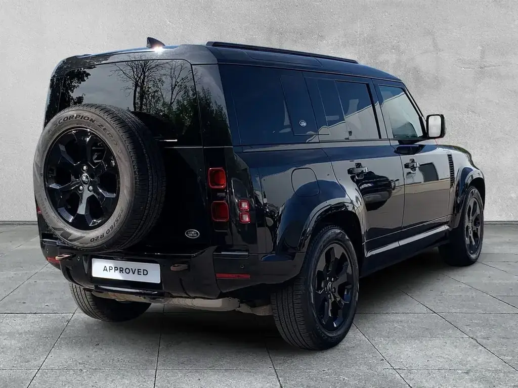 Main__Slider__Photo:Land Rover Defender 110 D300 X-DYNAMIC HSE STHZG+NSW+AHK+LM 06/2022-1
