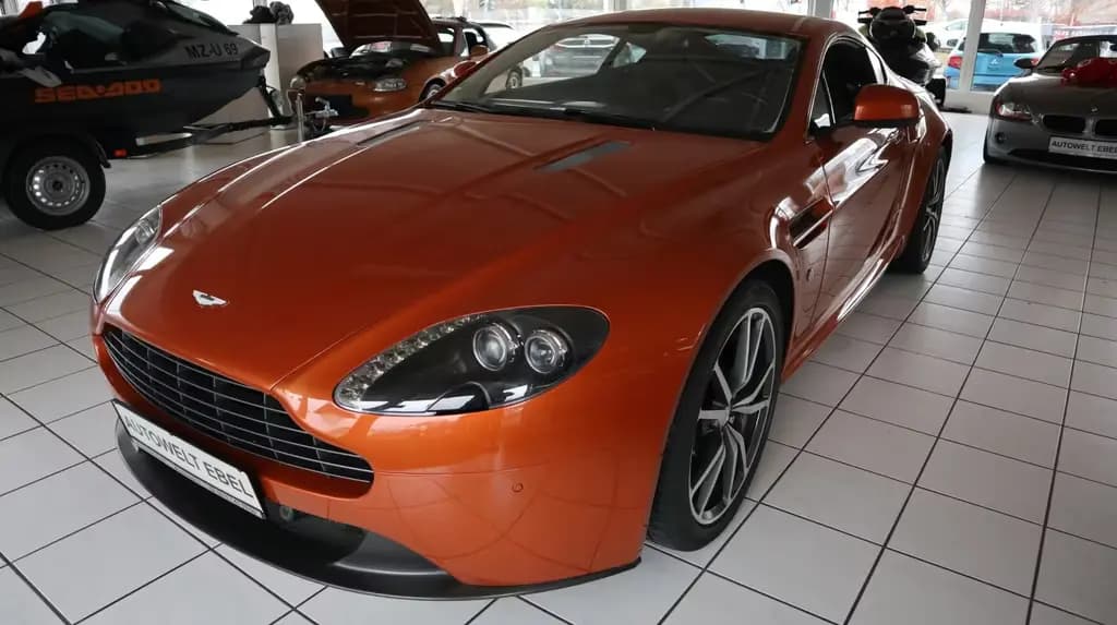 Main__Slider__Photo:Aston Martin V8 Vantage *4.7l Sportshift II* 12/2013-0