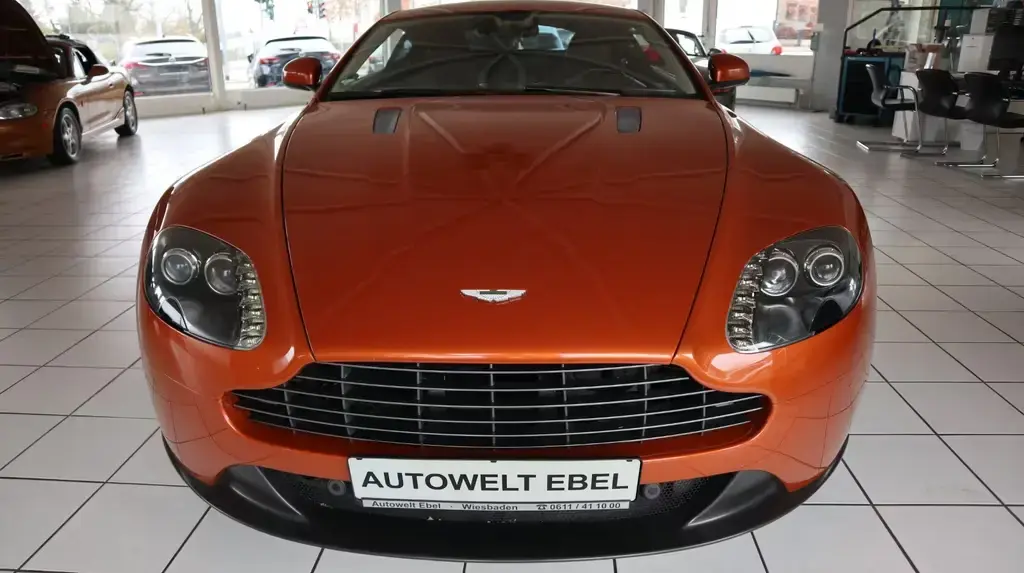 Main__Slider__Photo:Aston Martin V8 Vantage *4.7l Sportshift II* 12/2013-1