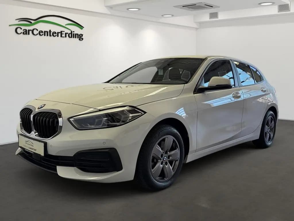 Main__Slider__Photo:BMW 1 Series 08/2022-0