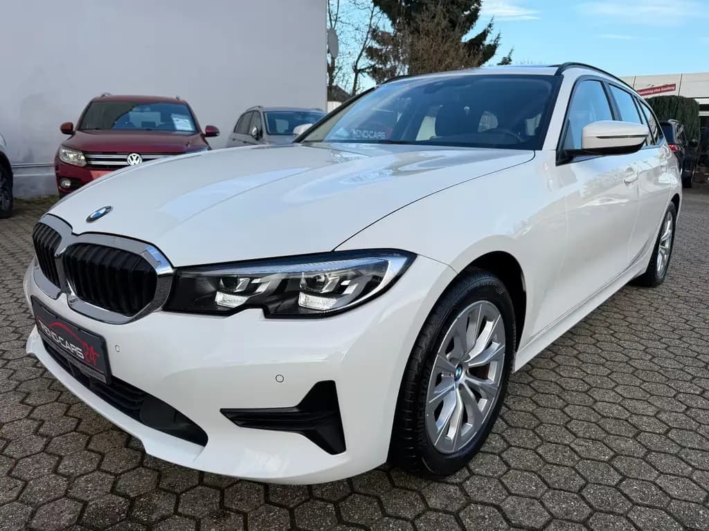 Main__Slider__Photo:BMW 320 d Touring *ACC*NAVI*Pano* 02/2021-0