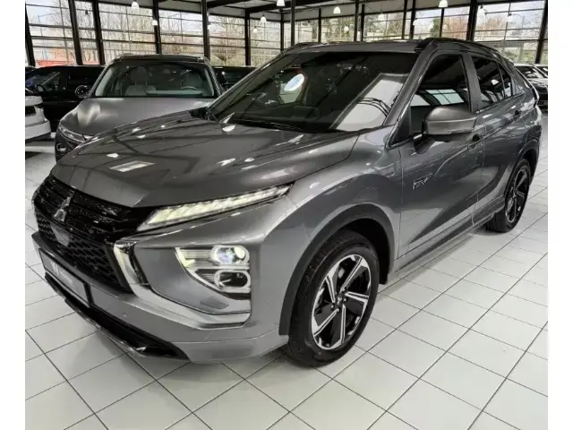 Main__Slider__Photo:Mitsubishi Eclipse Cross Mitsubishi Plug-In Hybrid MJ21.7 m 12/2022-1