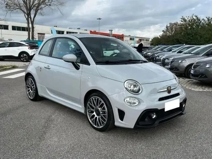 Main__Slider__Photo:Abarth 595 1.4 Turbo T-Jet 145 CV 10/2021-0