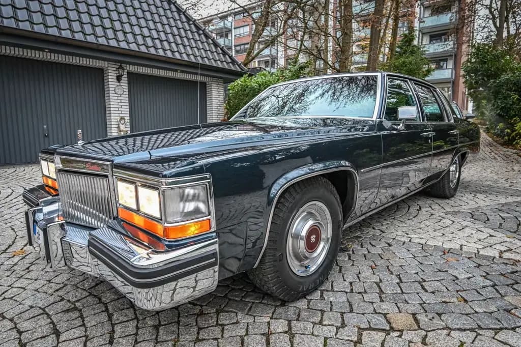 Main__Slider__Photo:Cadillac Deville , wie neu , 24 Tml , weltweit einmalig ! 10/1980-0