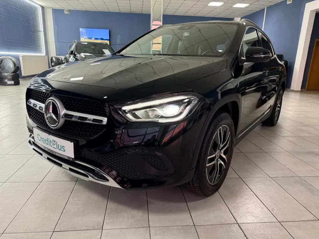 Main__Slider__Photo:Mercedes-Benz GLA-Class 220 GLA GLA 220 d 02/2021-0