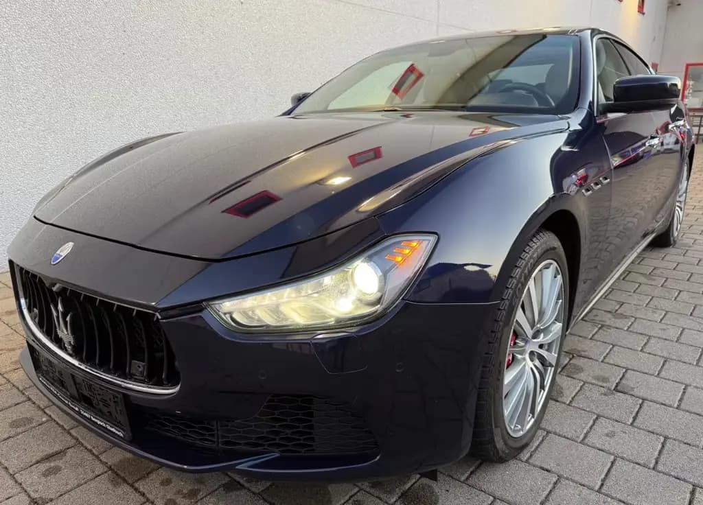 Main__Slider__Photo:Maserati Ghibli GranSport Diesel Leder,19''HiFi,Nav,Kam 09/2015-0