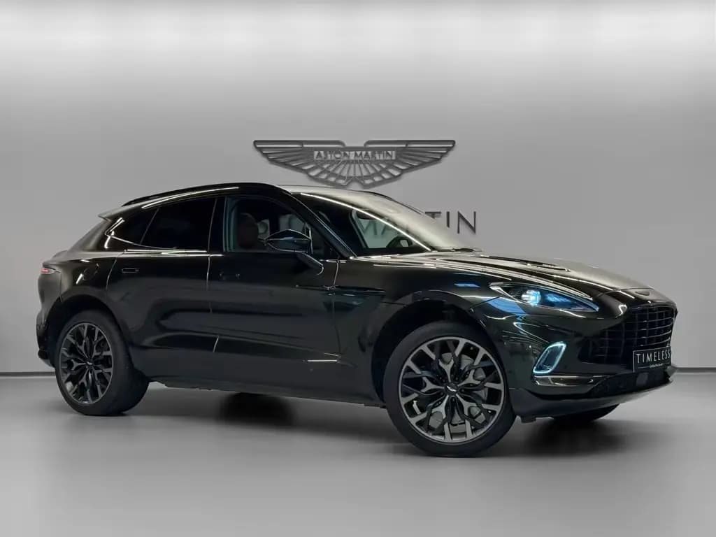 Main__Slider__Photo:Aston Martin DBX 4.0 V8 05/2022-0