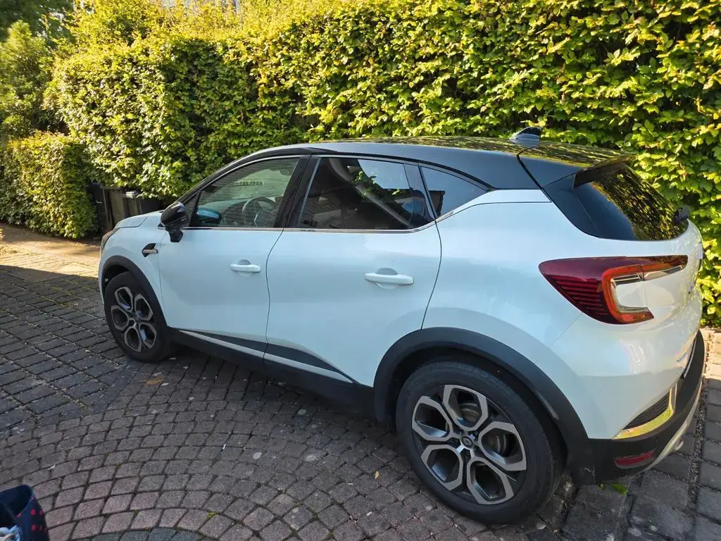 Main__Slider__Photo:Renault Captur TCe 155 EDC GPF Edition One Edition One 07/2020-1