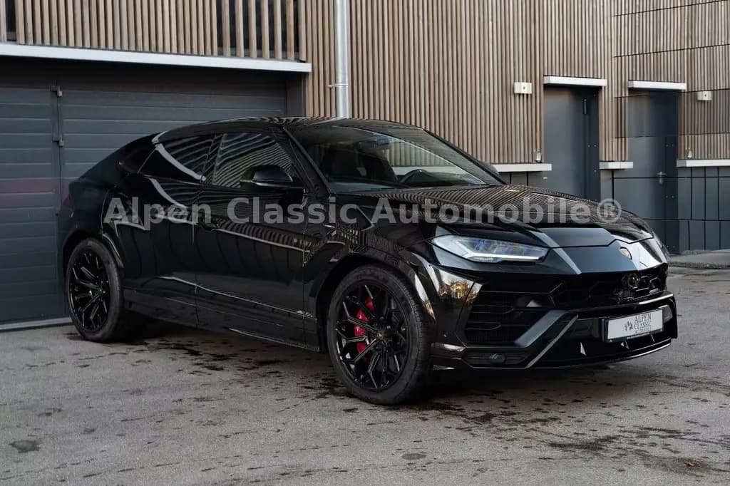 Main__Slider__Photo:Lamborghini Urus 4.0 V8 Massage, B&O, Sitzbelüftung, 360 09/2022-0