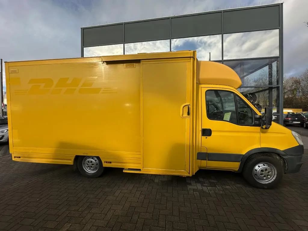 Main__Slider__Photo:Iveco Daily T* Transporter*Postkoffer*NEU*2 Sitze 11/2013-0